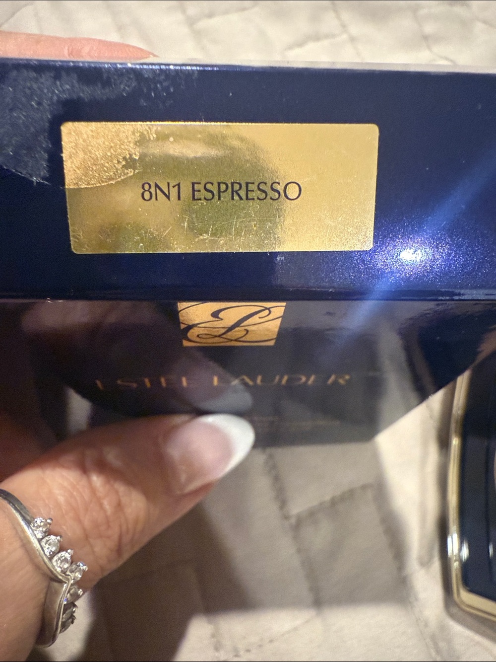 Estee Lauder Double Wear Matte Powder Foundation - Espresso Brown - Picture 2 of 2